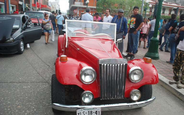Celebran desfile de autos antiguos y clásicos - El Sol de Tampico |  Noticias Locales, Policiacas, sobre México, Tamaulipas y el Mundo