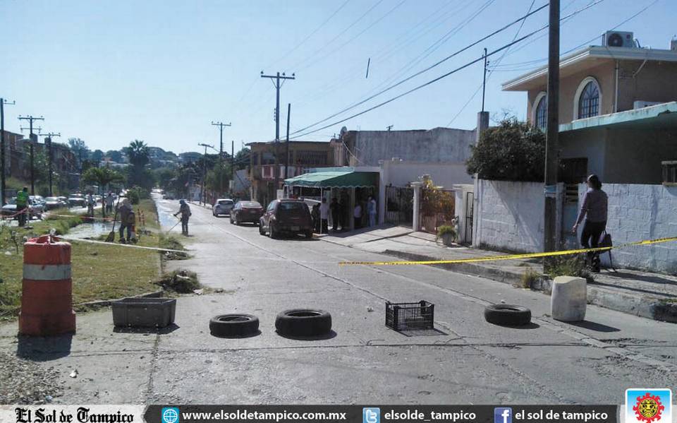 Bloquean calle Escultores en la Unidad Modelo - El Sol de Tampico |  Noticias Locales, Policiacas, sobre México, Tamaulipas y el Mundo