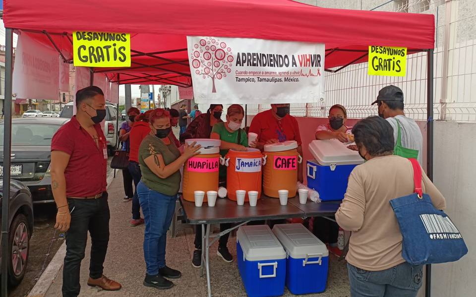 Regalan desayunos afuera del hospital Canseco, buscan ayudar a familias de  pacientes - El Sol de Tampico | Noticias Locales, Policiacas, sobre México,  Tamaulipas y el Mundo